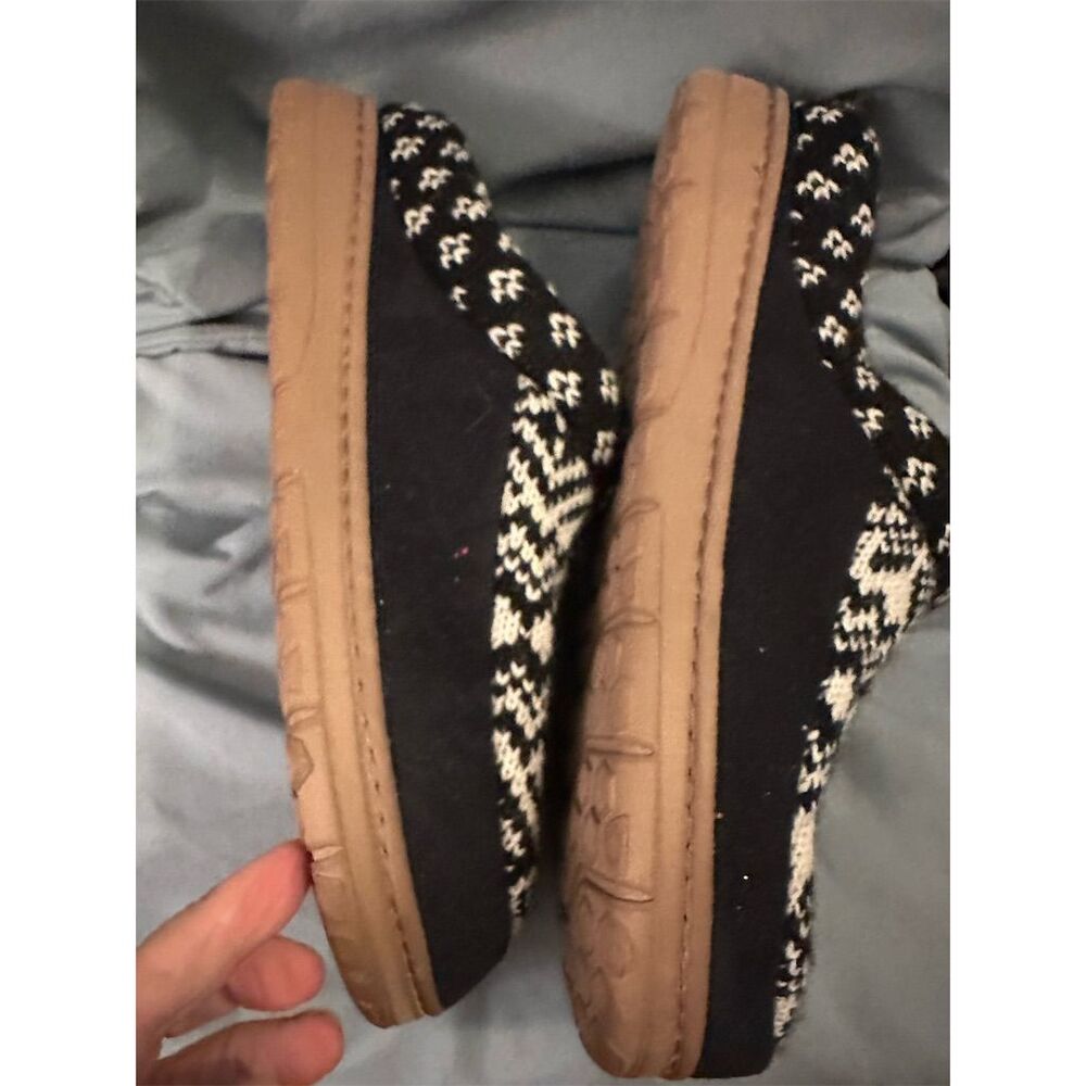 Dearfoams Women's Black Knit Memory Foam Slippers Size 9-10 - Picture 3 of 6